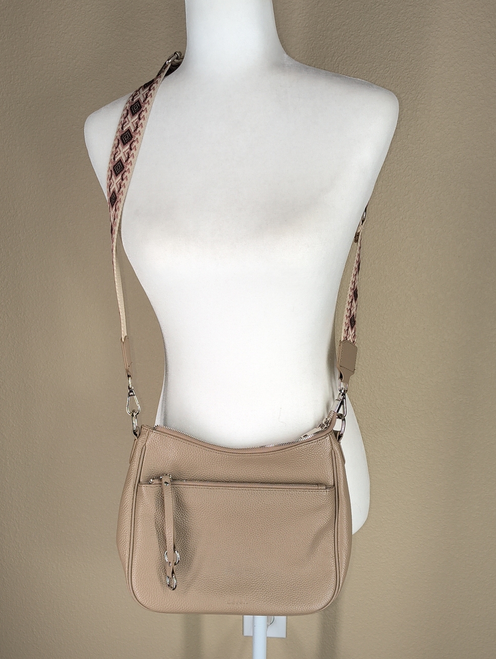 Befen Beige Crossbody Leather Bag with Patterned Strap
